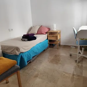 Confortable Habitacion Centrica En Piso Privado , Malaga Spain